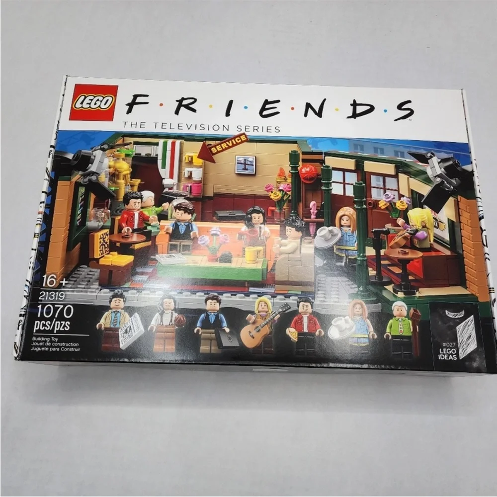 RETIRED Lego Friends Central Perk 21319